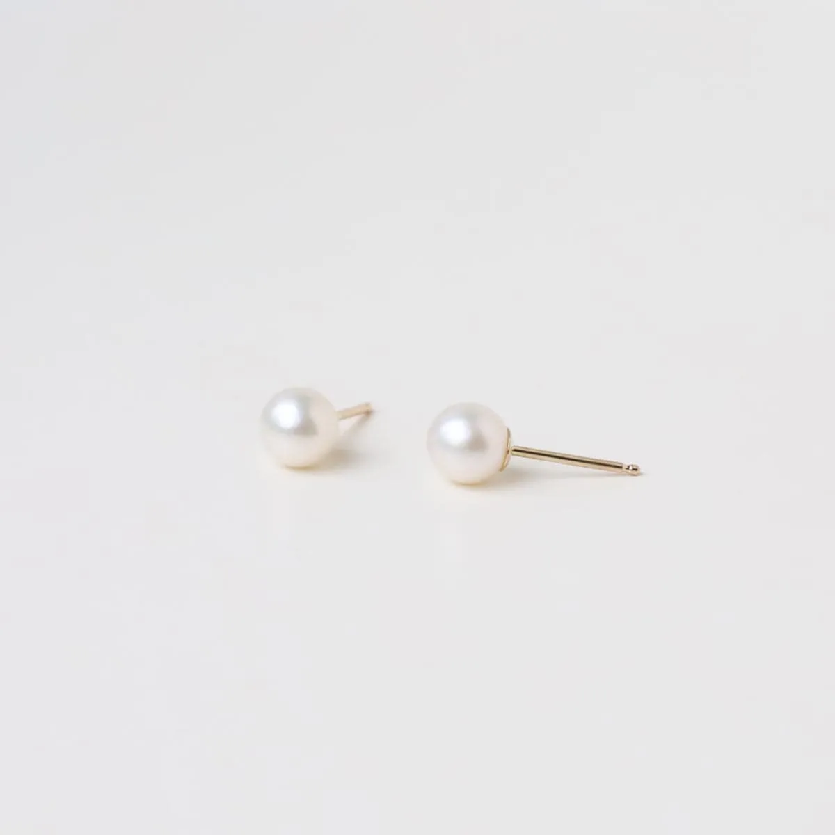14K Gold 6mm Pearl Stud
