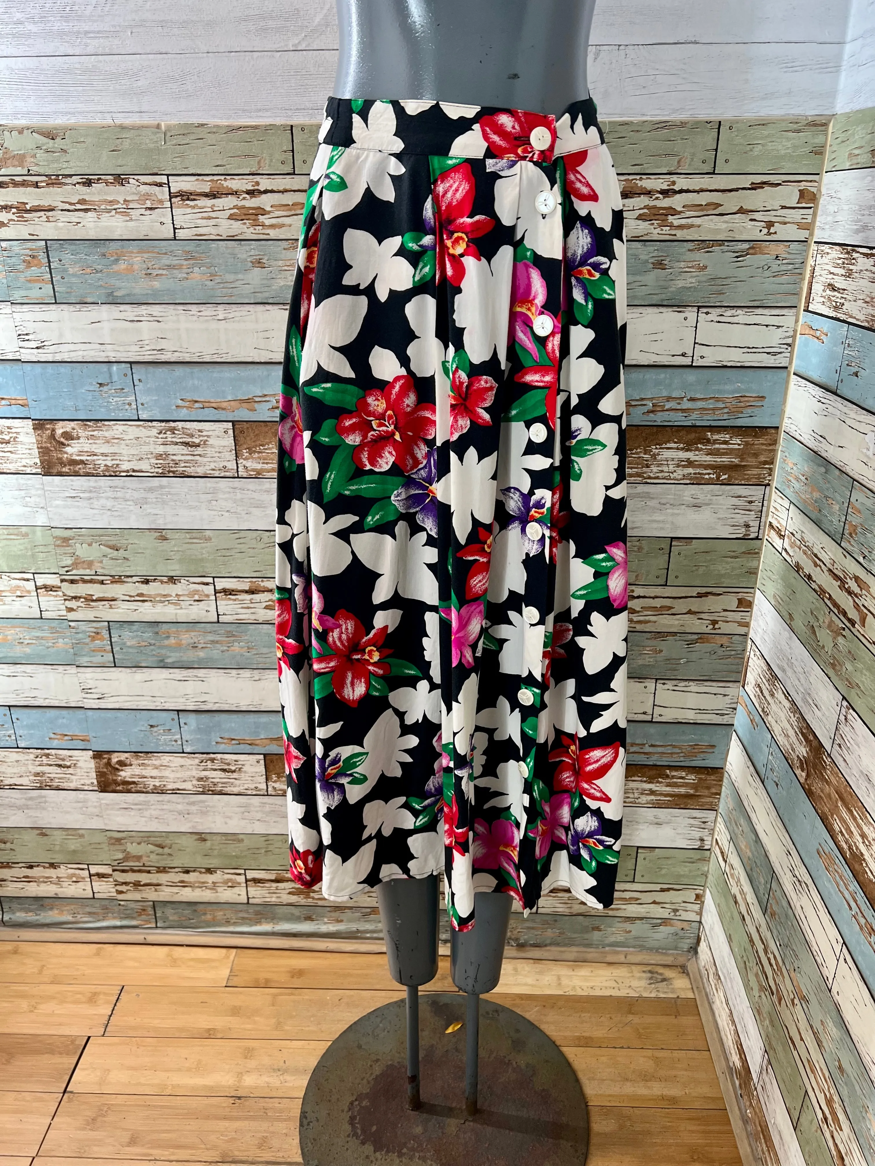 90’s Black With White And Multicolor Flower Print Skirt By Claus