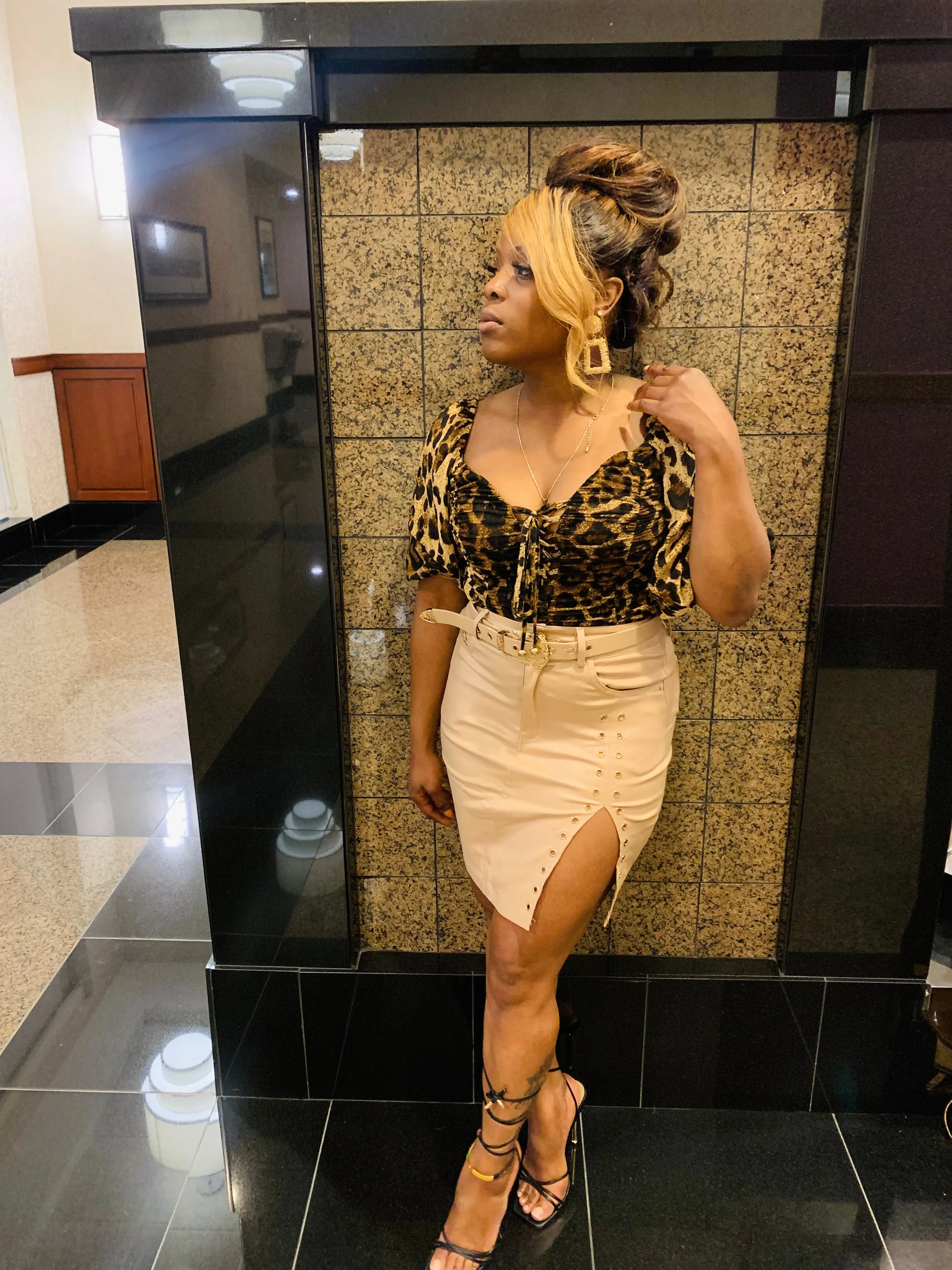 90’s Queen Pencil Skirt