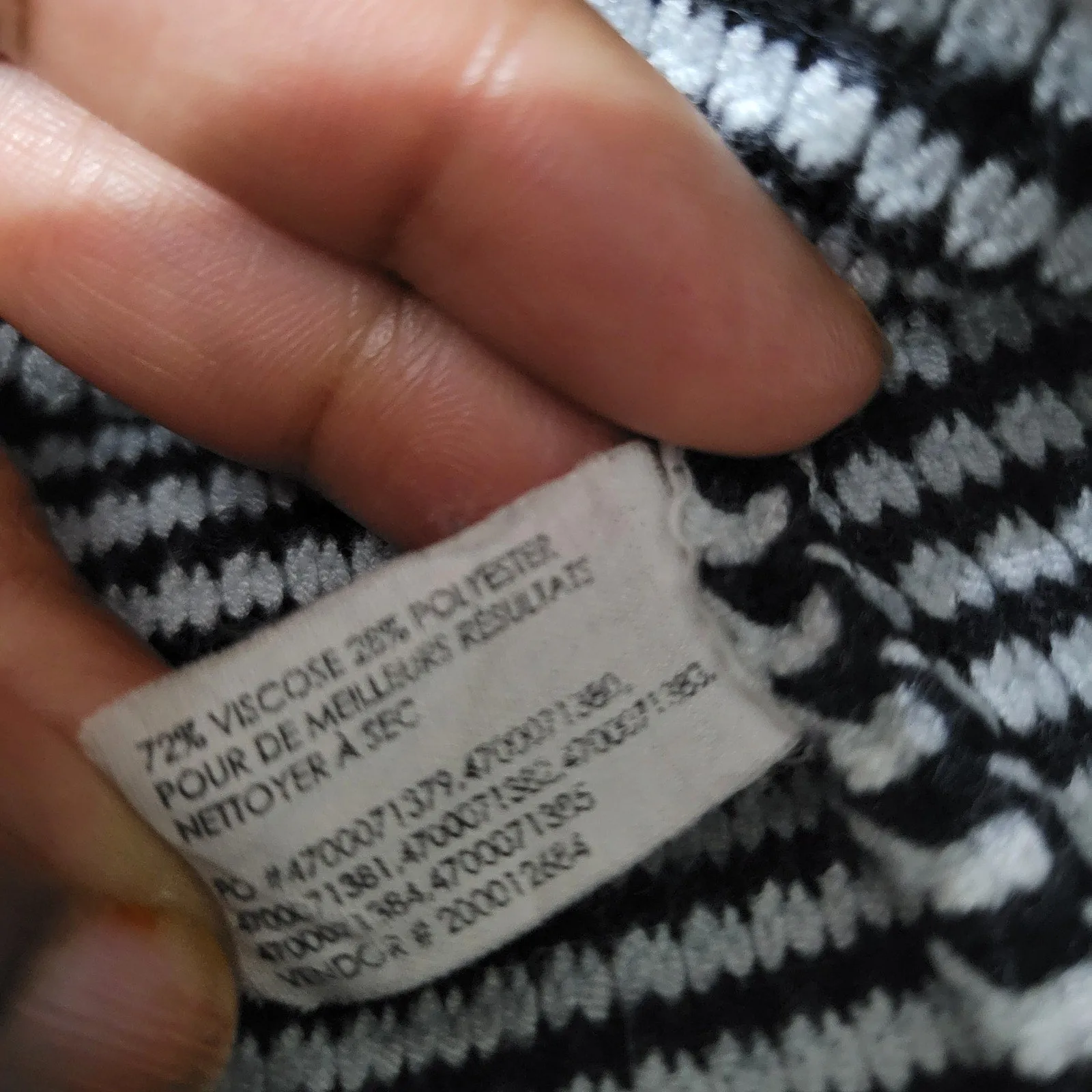 Club Monaco Knit Skirt Black Knit Stretch Sweater Pencil Mini Back Zipper Striped Size Small