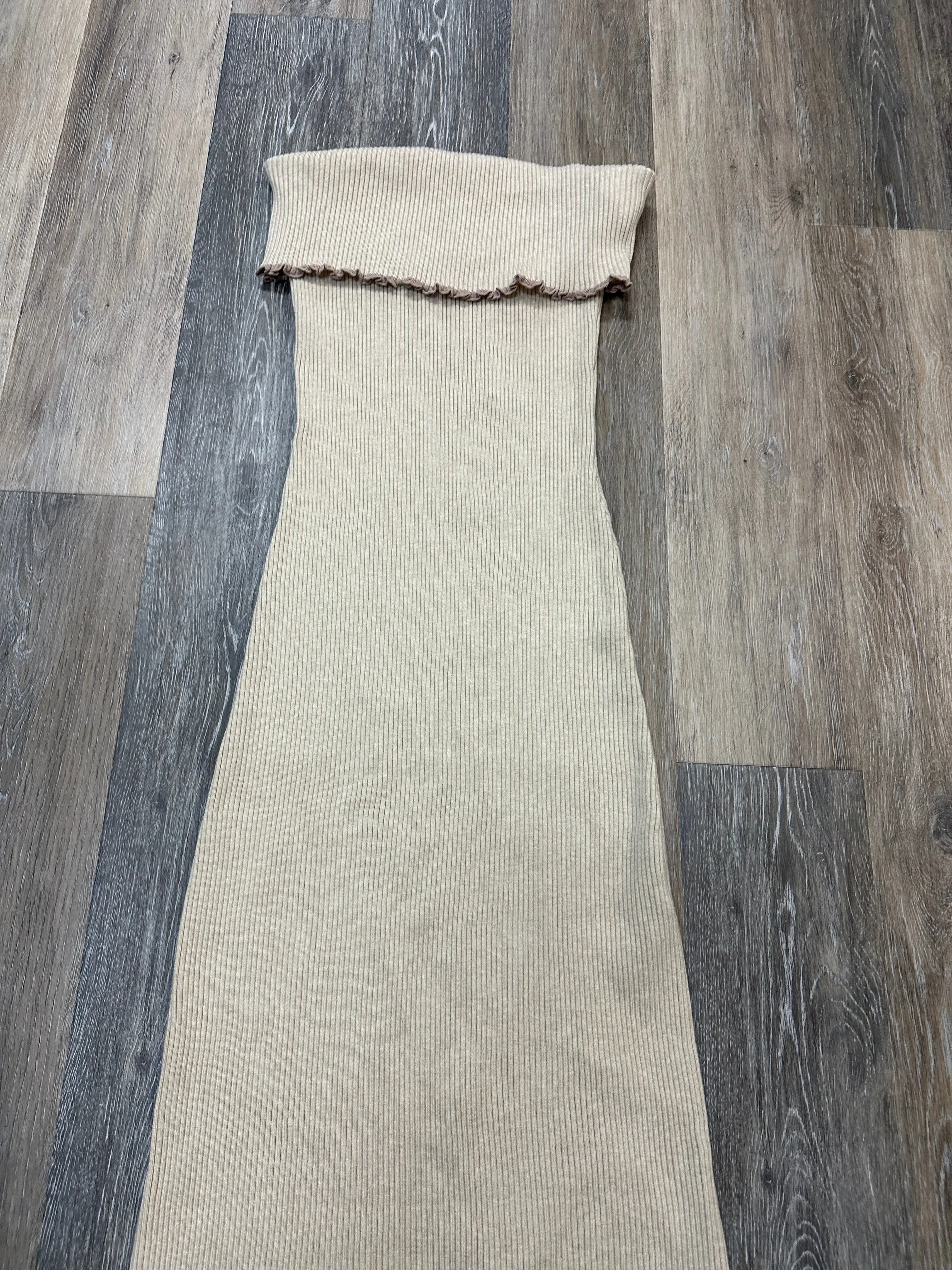 Dress Sweater By Le Lis In Tan, Size: L
