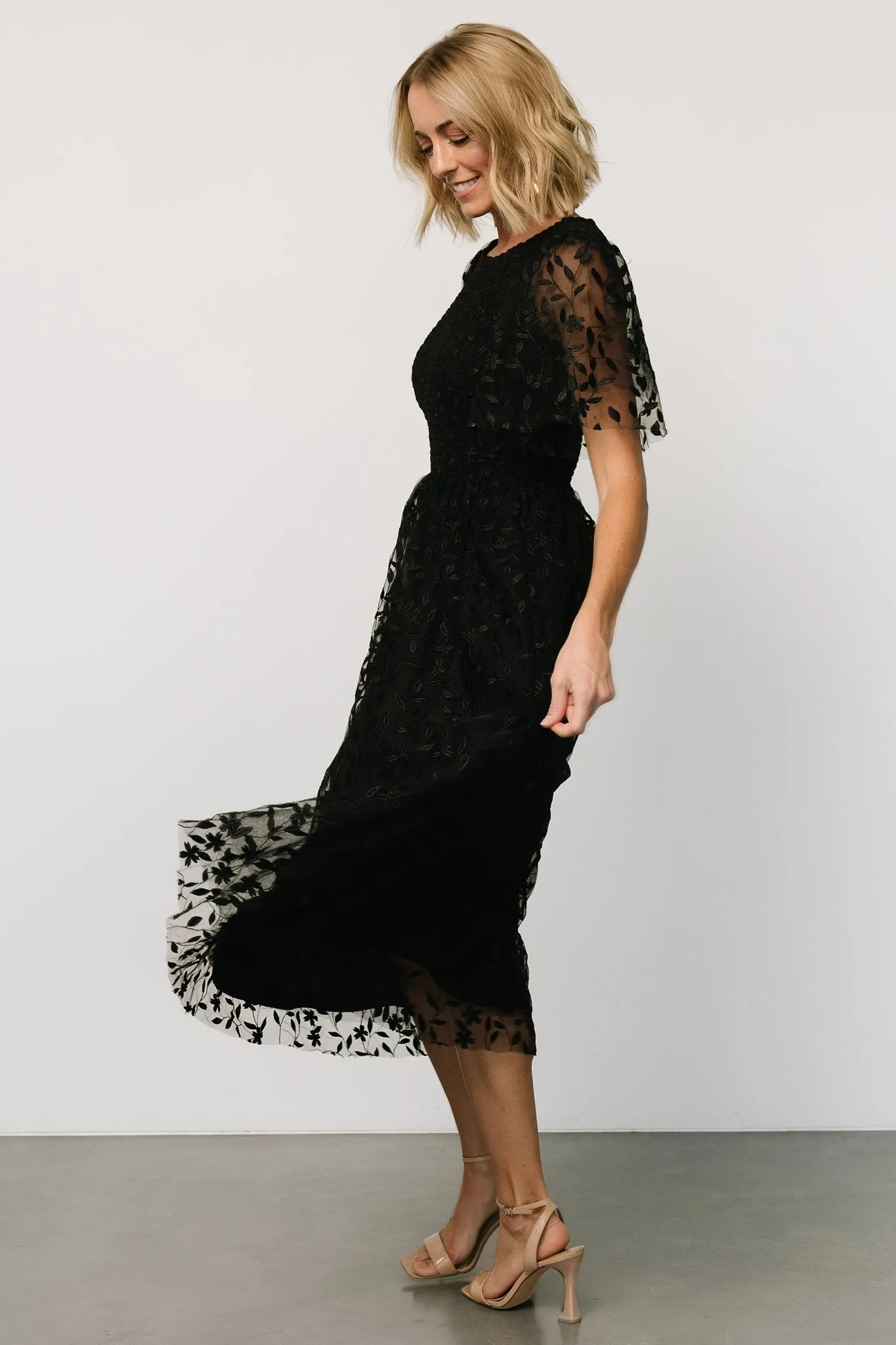 Kendra Embroidered Dress | Black