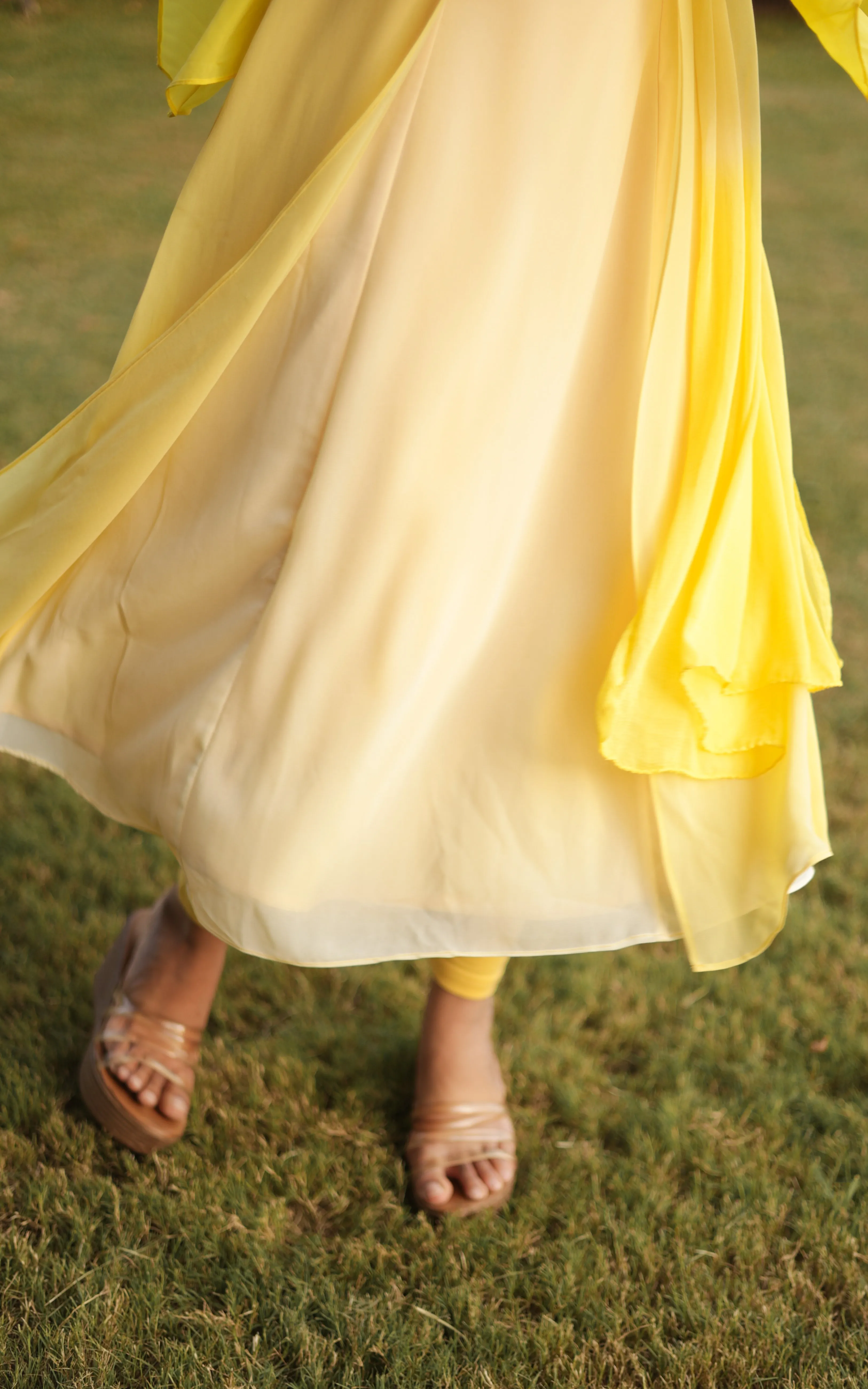 Munbe Vaa Yellow (Kurti Dupatta)