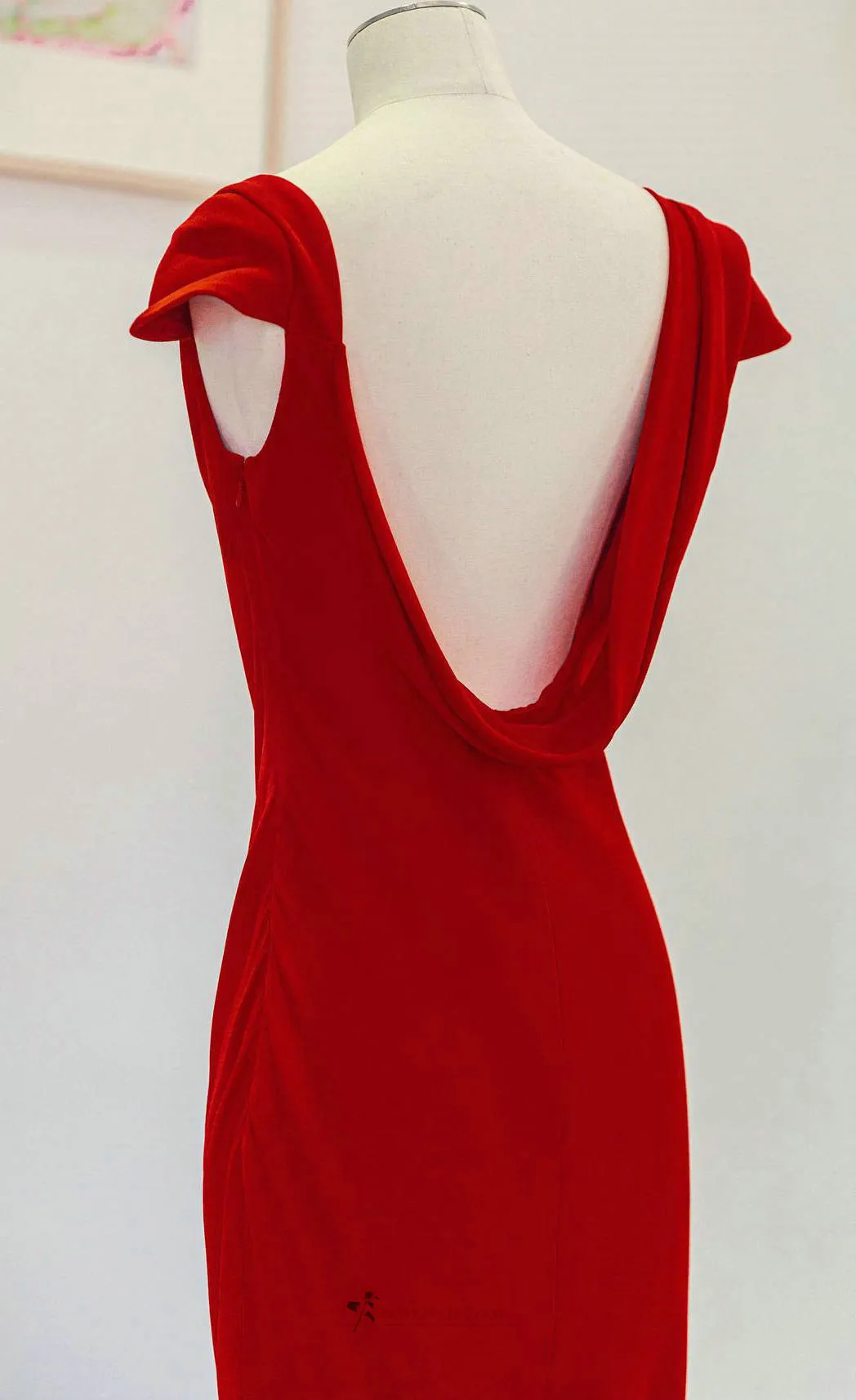 Simple Fit-Flare Cap Sleeve Red Party Dress