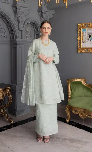 Stellar Kurung in Frosty Green